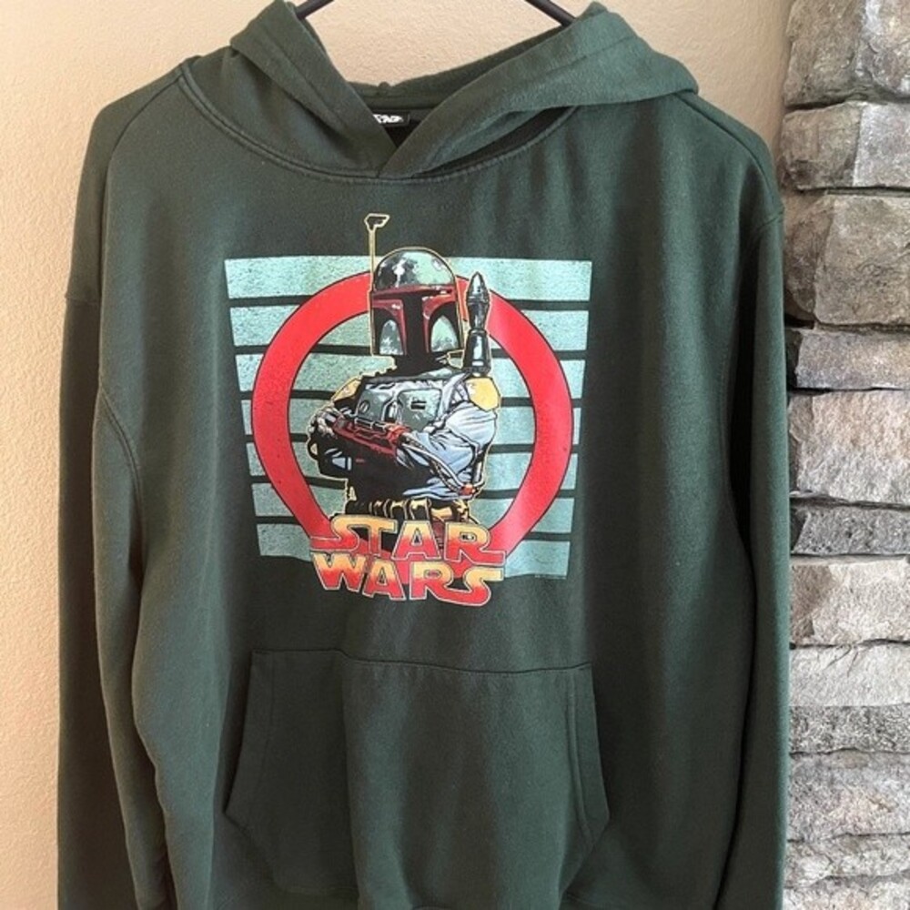 Star Wars forest green w/screen print mandalorian hoodie.